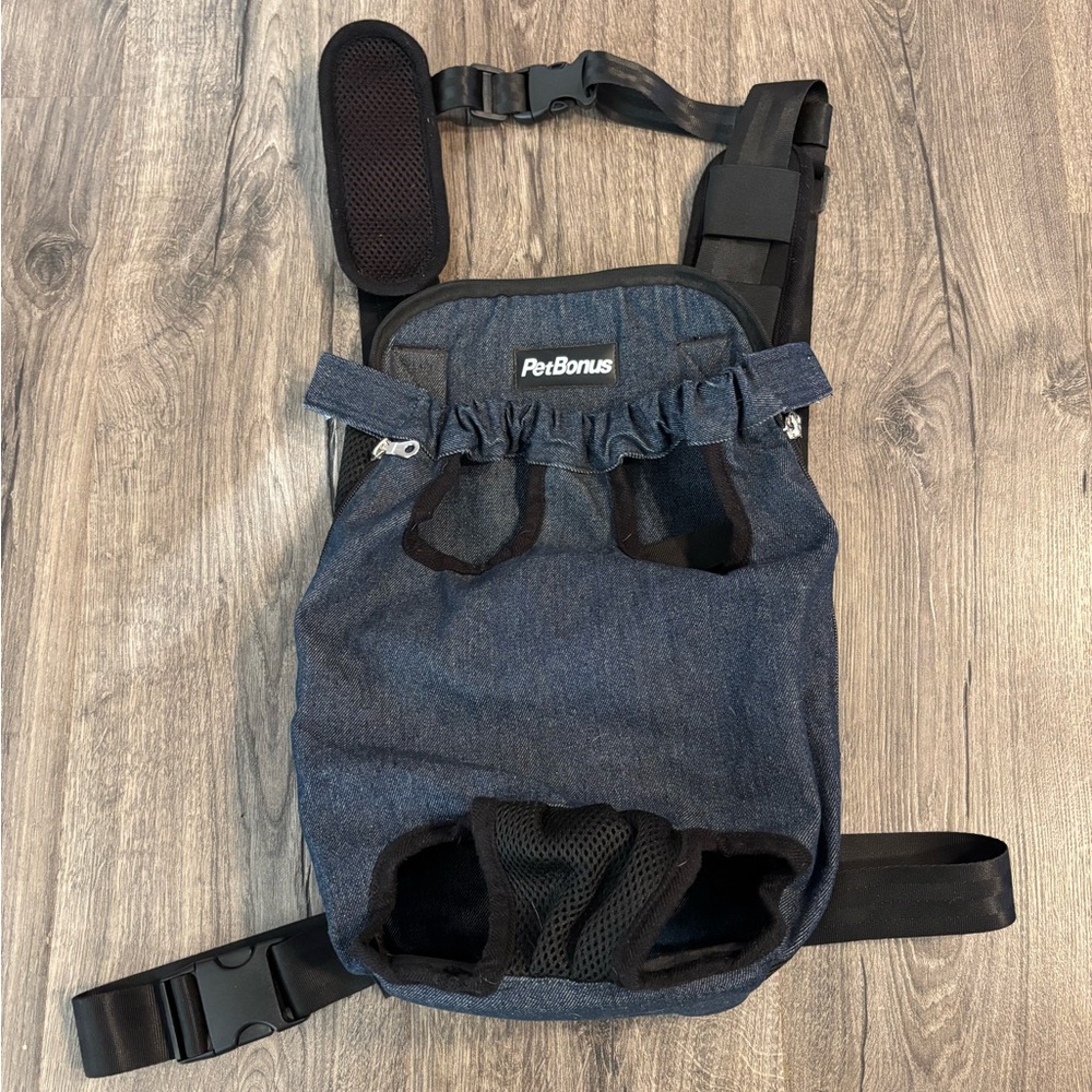Pet Bonus Dog Carrier size XL, Front Carry, Double Adjustable Cross Straps